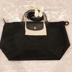 Longchamp Le Pliage Neo Medium Handbag
